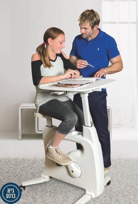 אופני הכושר מגיעים אל המשרד הביתי אופני הכושר מגיעים אל המשרד הביתי